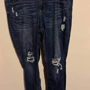 True Craft distressed skinny jeans, size 16